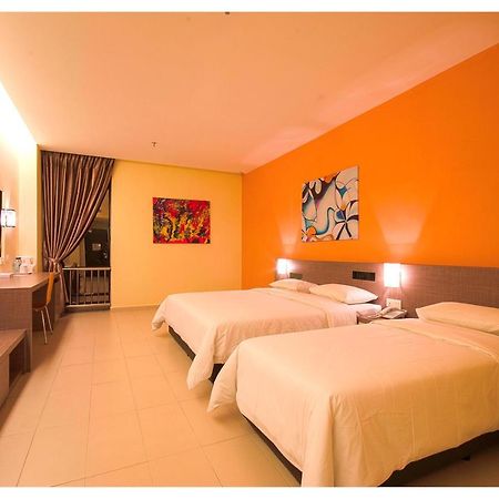 Prime City Express Hotel Kluang Exterior photo