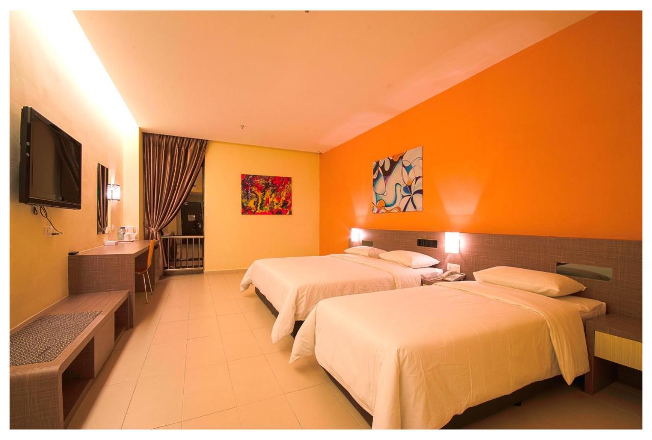 Prime City Express Hotel Kluang Exterior photo